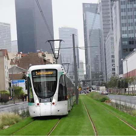 Ryan Homes - In Hotel, La Defense Apartment Courbevoie