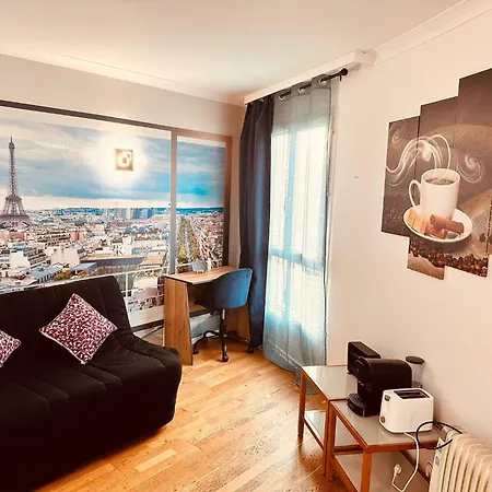 Ryan Homes - In Hotel, La Defense *
